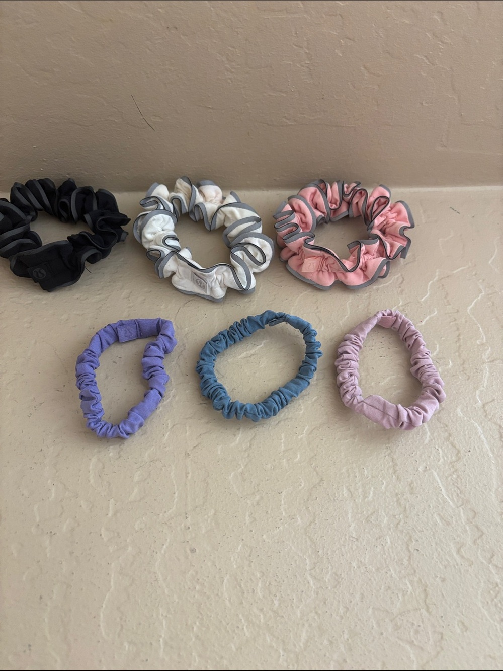 Lululemon hair ties NEW 6 - Picture 2 of 6